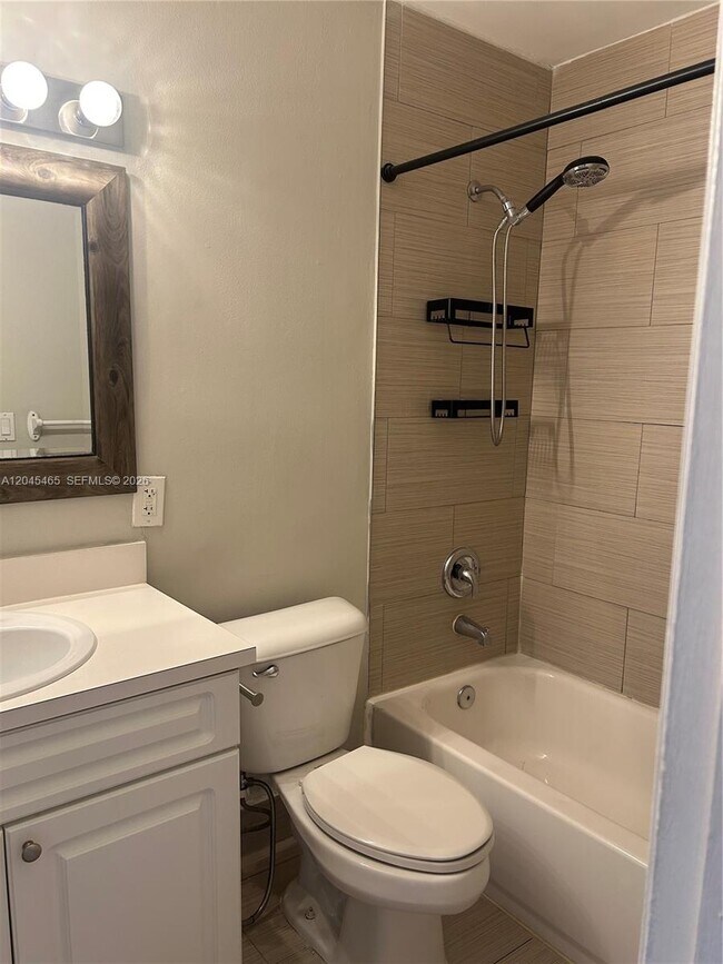 1267 SW 46th Ave Unit Royal Poinciana