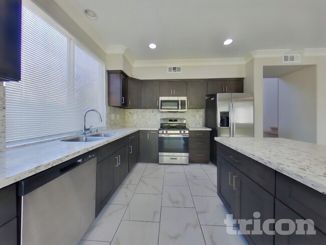 Photo - 15591 Eastwind Ave