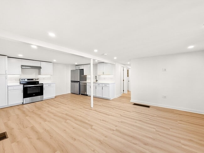 Photo - 204 Endicott Ave Unit 2