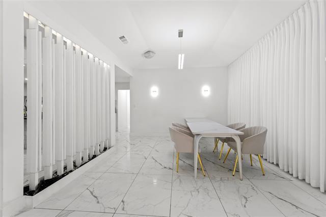 Photo - 1403 Carriage Ln