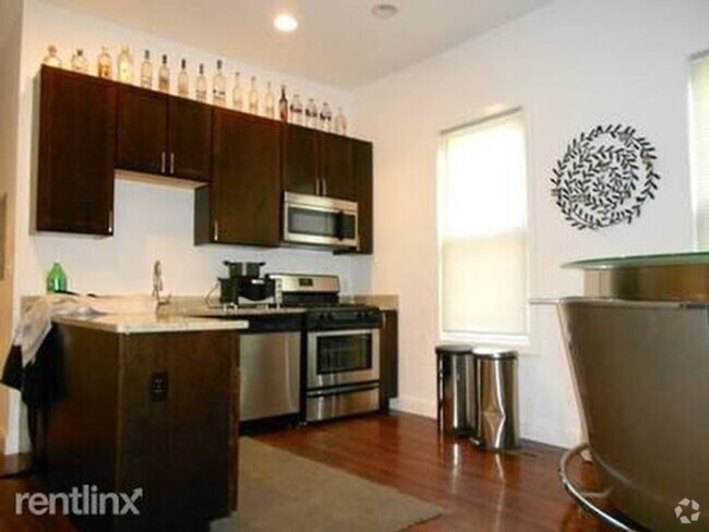 Building Photo - HOT ALLSTON LISTING!!!! Rental