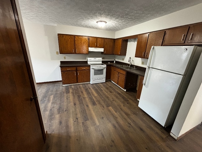 Photo - 23 Groton Dr