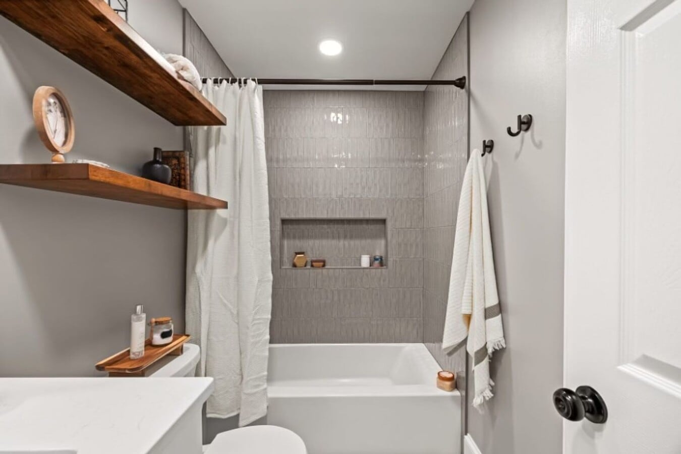 Photo - Cozy & Spacious 2 Bedroom 2 Bathroom Mobile Home