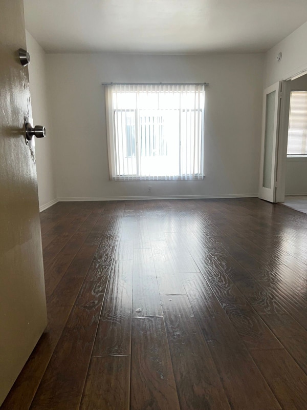 Building Photo - 615 Normandie Ave Rental