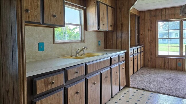 Photo - 7393 Fairlane Ave