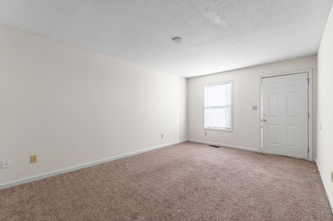Photo - 112 Stephanie Dr Unit D