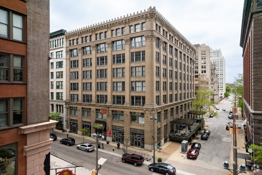 Building photo