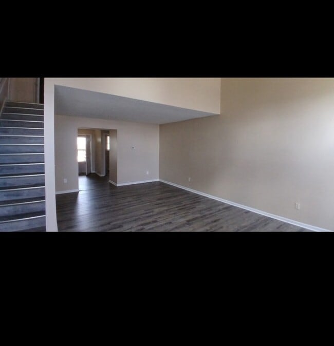 Photo - 253 Harts Ford Way