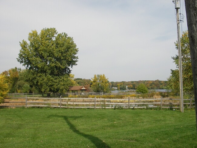 Photo - Grandview Apartments