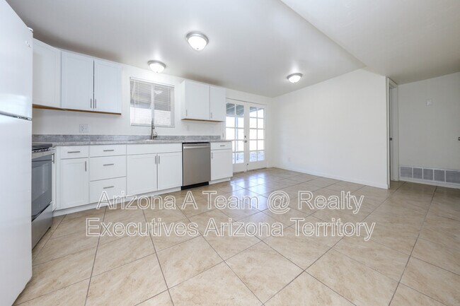 Photo - 4020 S Silver Beech Ave