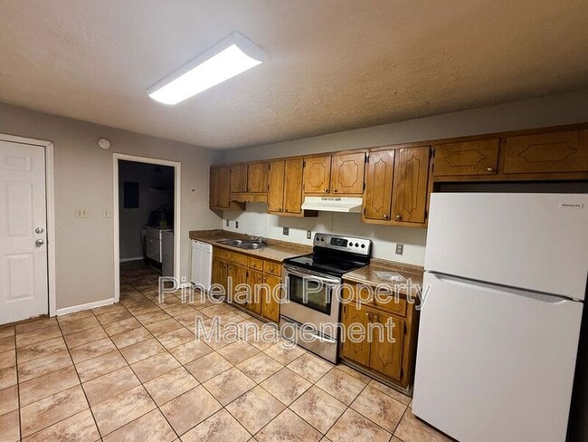 Photo - 6453 Rockford Dr