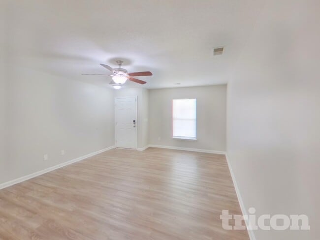 Photo - 3 Wild Iris Ct