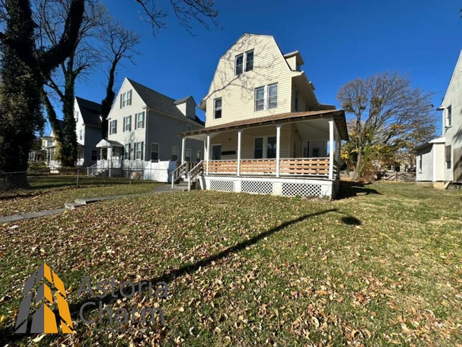 Photo - 3004 Clifton Ave Unit 3004 Clifton Ave -  2