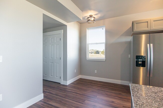 Photo - 2298 Deerfield Ln