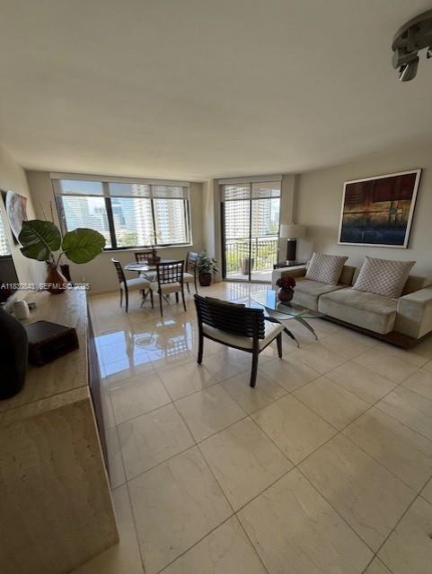 Photo - 540 Brickell Key Dr Unit 1211
