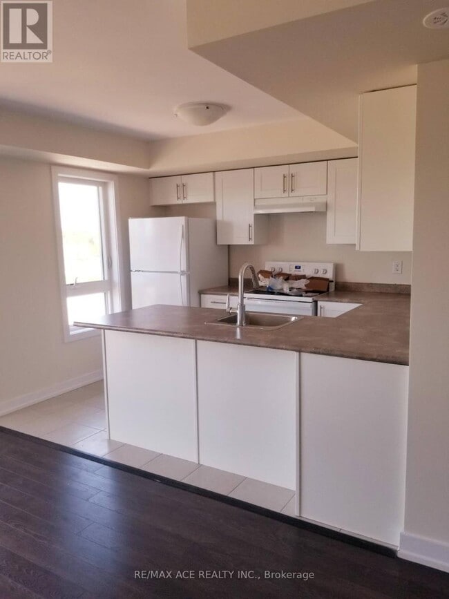 Photo - 50 Dunsheath Wy