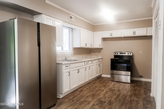 Photo - 119 N Onsville Pl