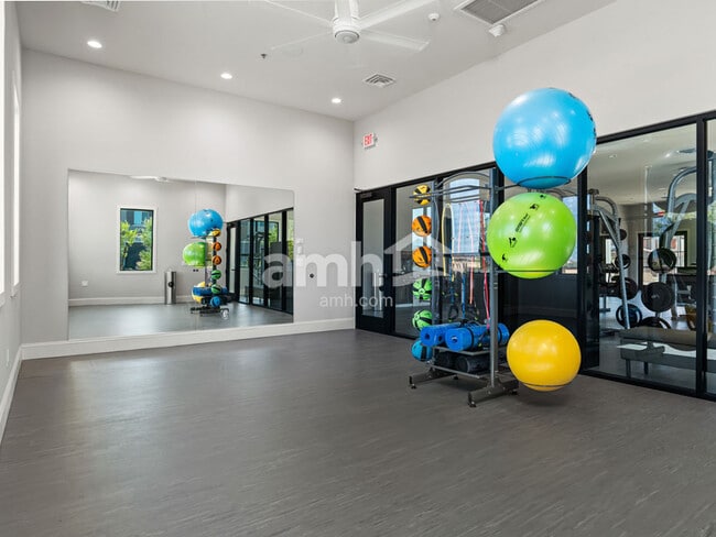 Photo - 10477 Beavertail Hill Ave