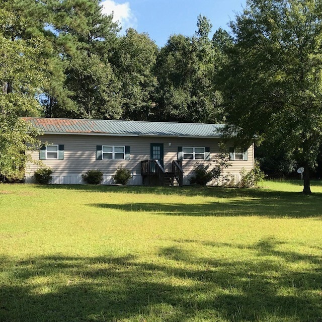 Photo - 3 Bedroom 2 Bath Home on 2 Acres