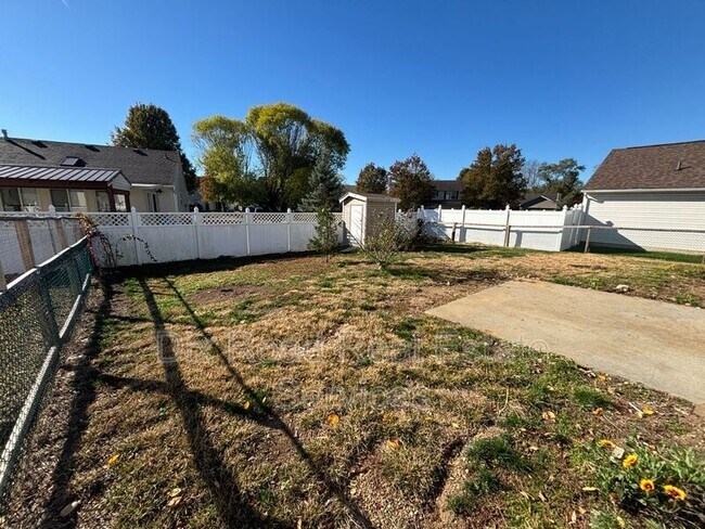 Photo - 179 Thompson St