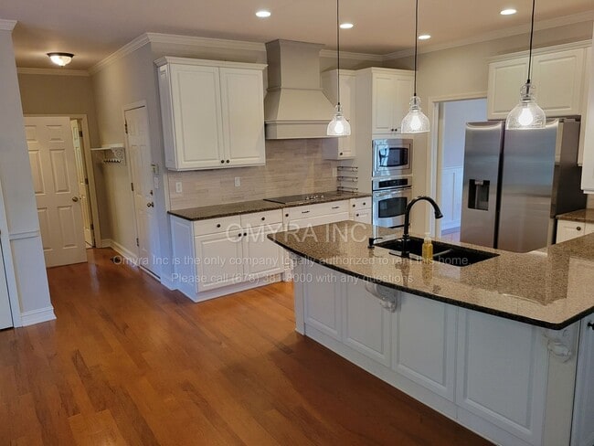 Photo - Gorgeous 5 Bedroom House in Lawrenceville!