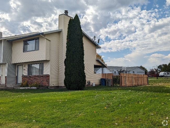 Building Photo - 679 Brookside Ct Rental