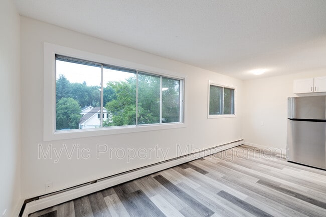 Photo - 9750-9782 82 Ave NW Unit Renovated Two-Bedroom