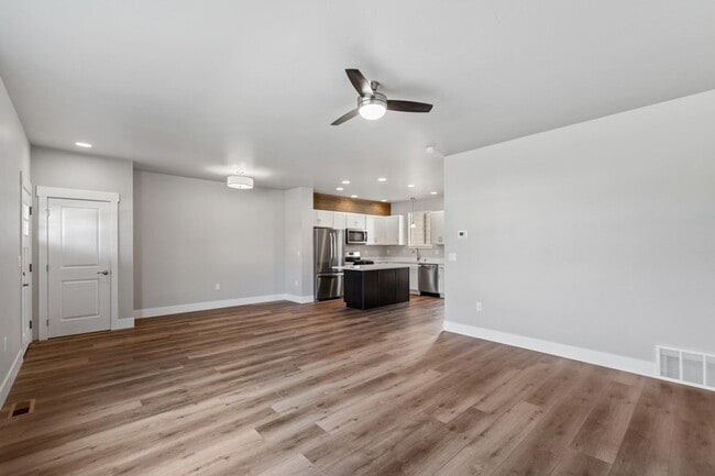 Photo - 3 bedroom, 2.5 bath townhome, minutes from...