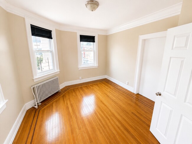 Photo - 246 Walker St Unit 3