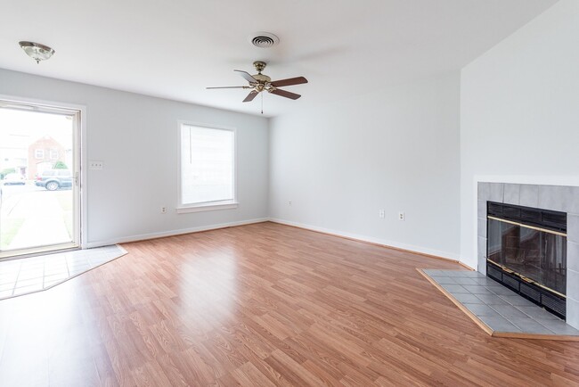 Photo - 2209 High Bush Cir