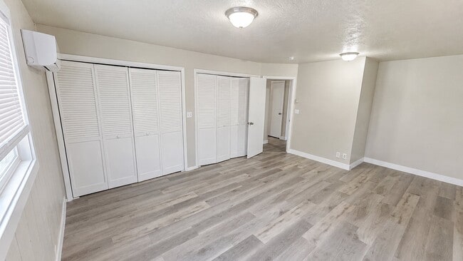 Photo - 45 W 1600 N Unit Room