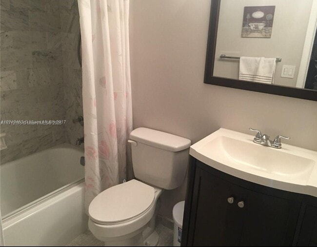 Photo - 311 S Hollybrook Dr Unit 202