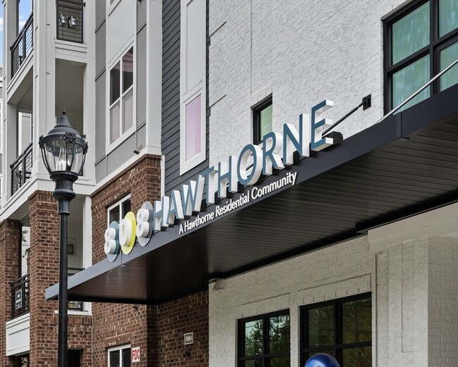 Photo - 808 Hawthorne