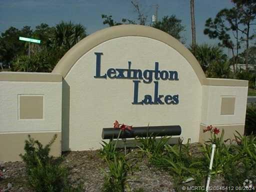 Building Photo - 3031 SE Lexington Lakes Dr Unit 101 Rental