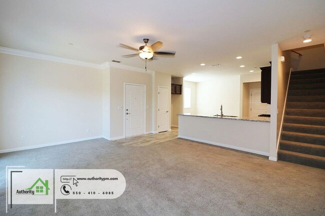 Photo - 810 Mission De Oro Dr