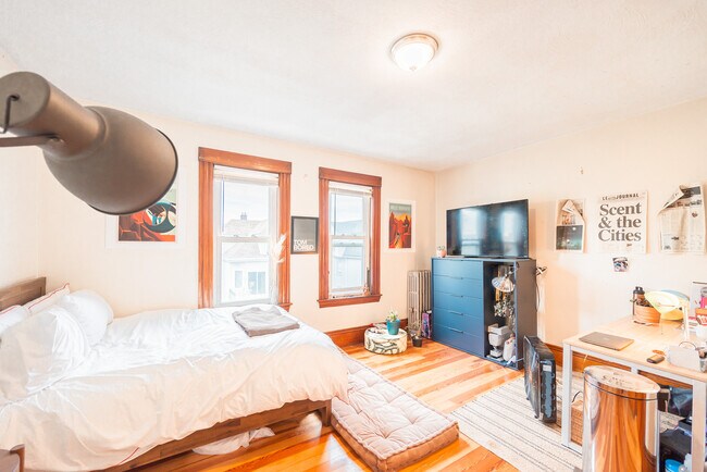 Photo - 23 Wisconsin Ave