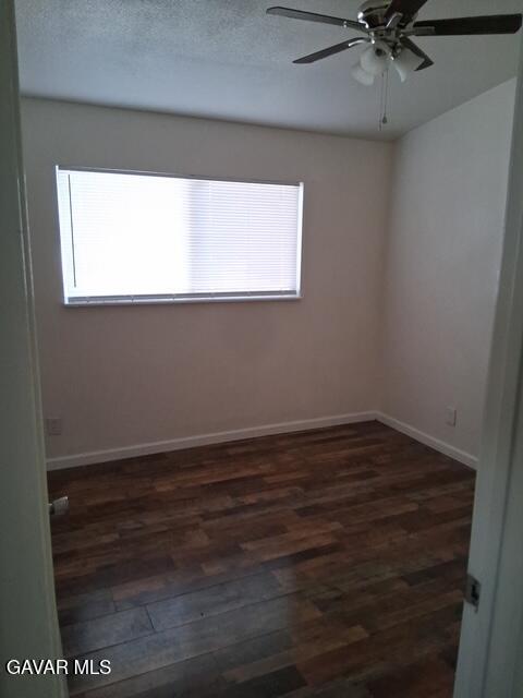 Photo - 730 W Ave H-10