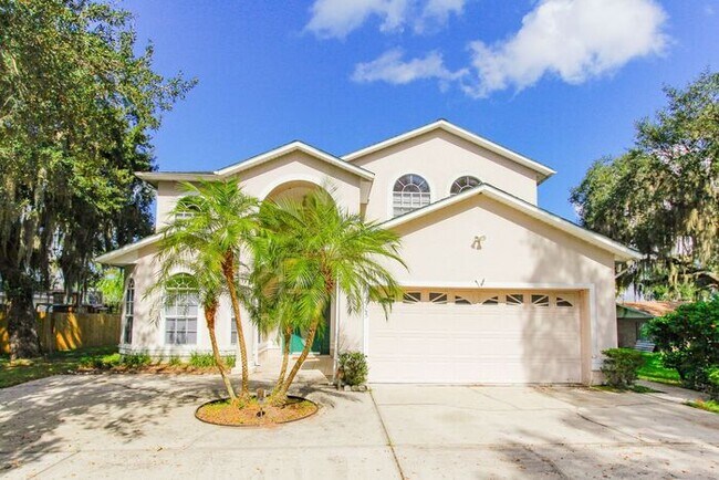 Beautiful Lake front home in West Kissimmee - Beautiful Lake front home in West Kissimmee