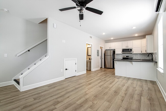 Photo - 312 Parker St