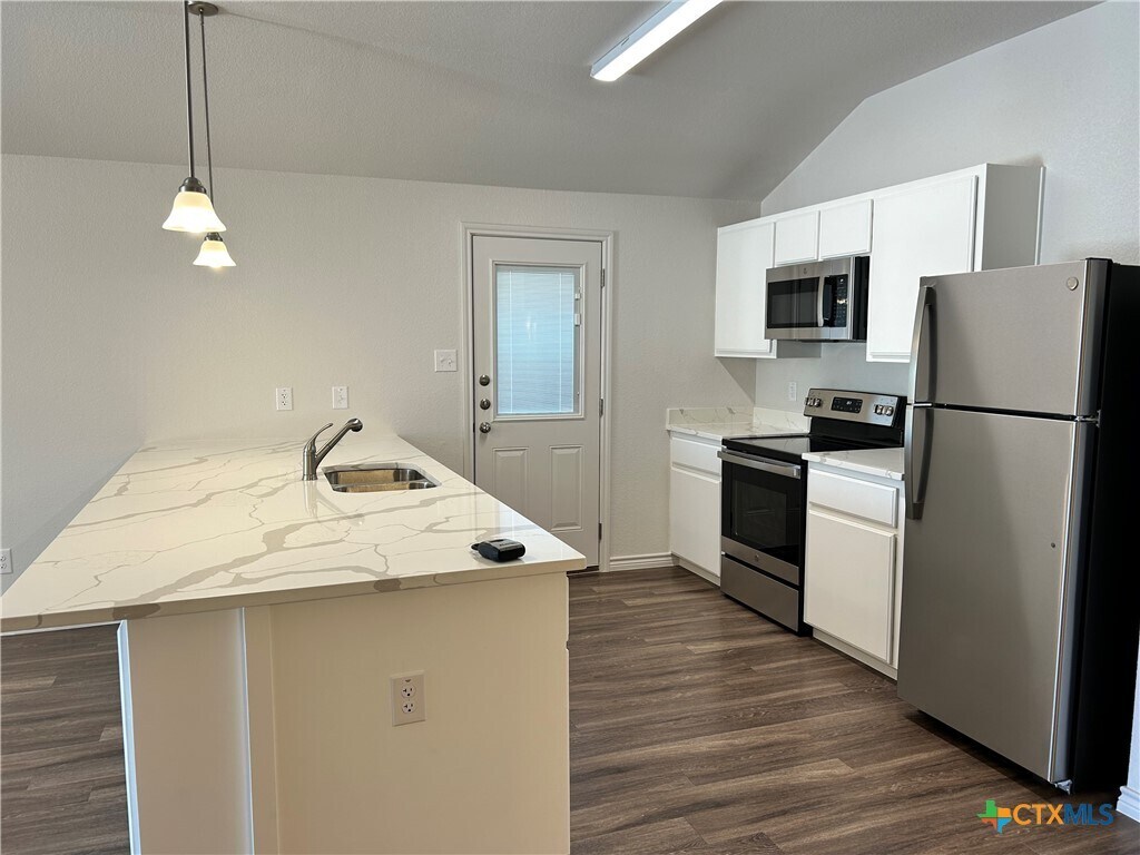Photo - 114 Dolphin Dr Townhome