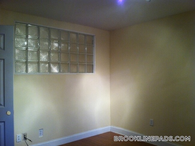 Photo - 79 Pleasant St Unit B