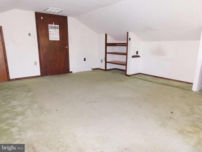 Photo - 1605 N Craig St