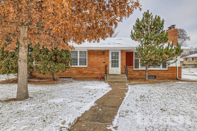 Photo - 6100 Colfax Ln S