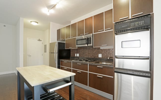 Photo - 648 W Wayman St