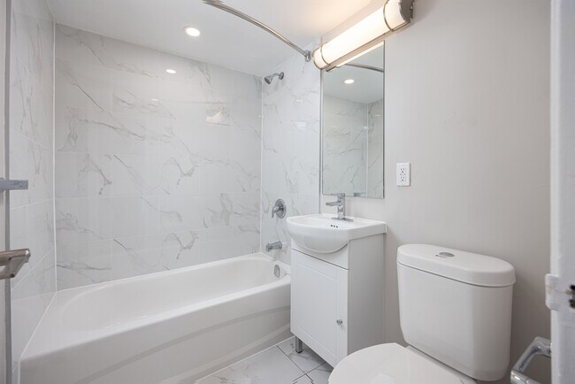 Photo - The Lakeside