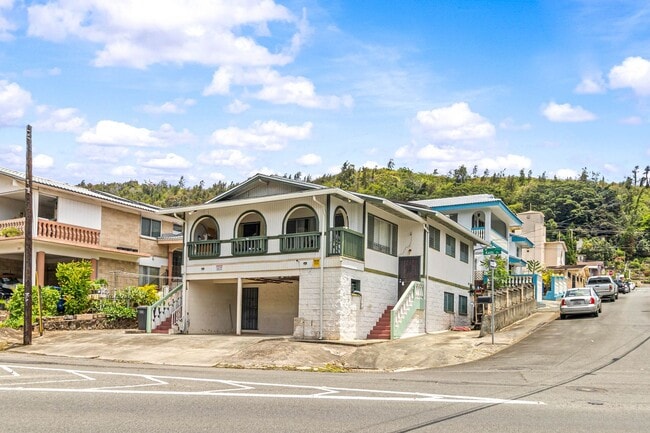 Photo - Newly renovated 3/1 with 2 Parking stalls