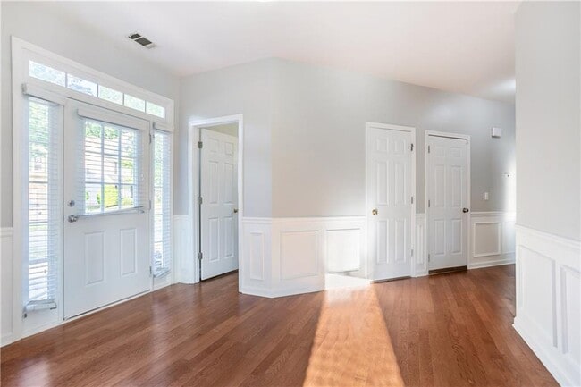 Photo - 3313 Bethesda Terrace