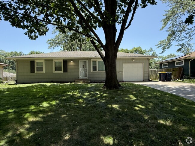 Building Photo - 4513 E 111th Ter Rental