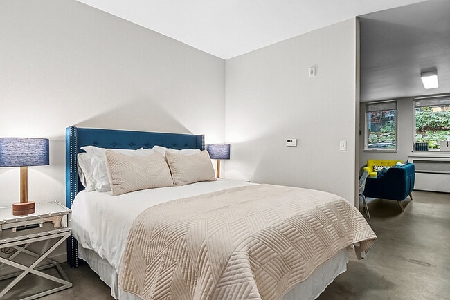 Photo - Tanner Flats Apartments