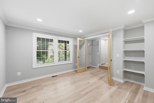 Photo - 2916 Montauk Ct